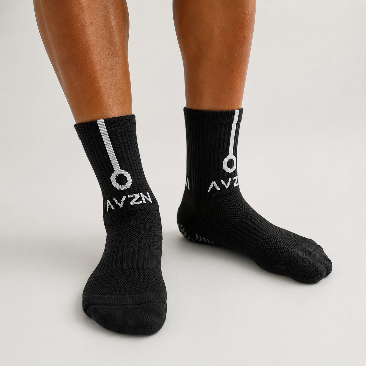 AVZN Elite Grips - First in Australia with Heel Grip Technology | Anti-Blister Grip Socks