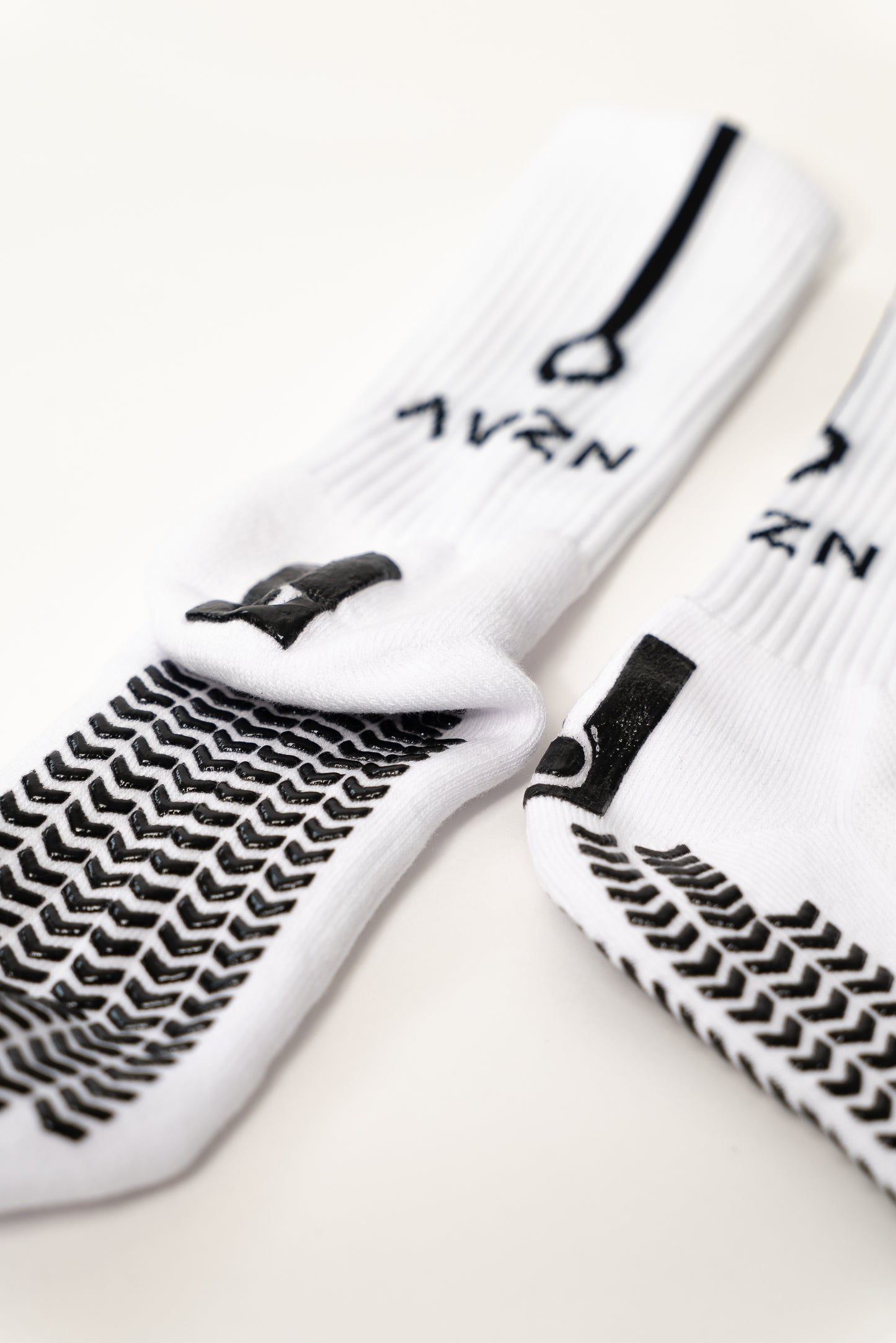 AVZN Elite Grips